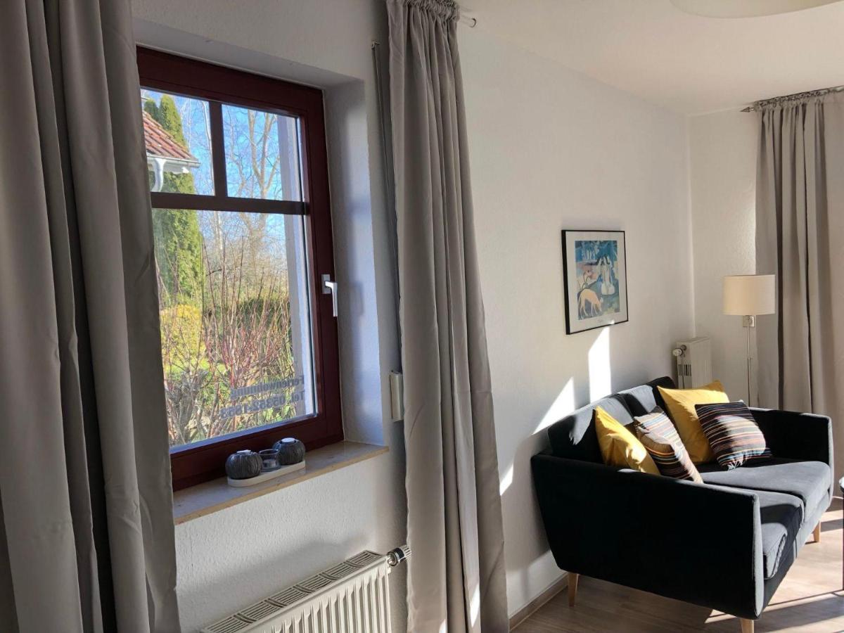 Ferienwohnung-Klaus-Stoertebeker-Mit-Sonnenterrasse-Garten-Zwischen-Strand-Wald-Und-Wiese Gustow  Exterior foto
